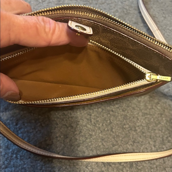 Coach Tan and Cream Crossbody Bag - Picture 6 of 8